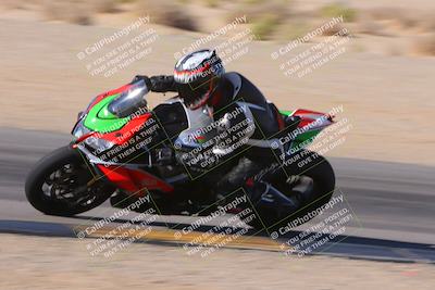 media/Dec-10-2023-SoCal Trackdays (Sun) [[0ce70f5433]]/Turn 9 Inside Set 2 (1115am)/